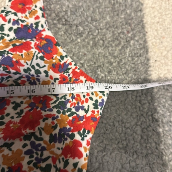 UO Aurora Cottage Core Floral Lace-Up Peasant Top - Picture 7 of 7